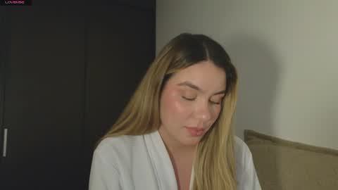 Larissa online show from June 27, 1:53 am