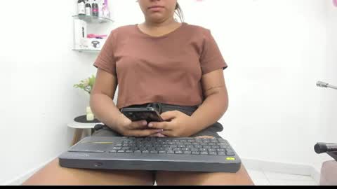 sweet_litle online show from August 10, 6:42 pm
