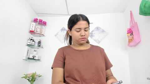 sweet_litle online show from August 15, 11:36 am