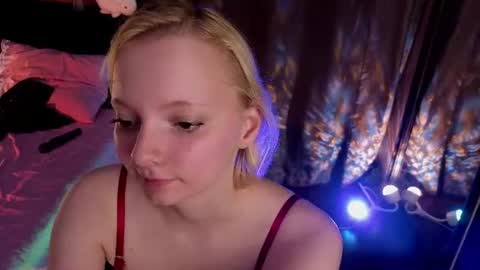 Lana online show from July 20, 6:11 pm