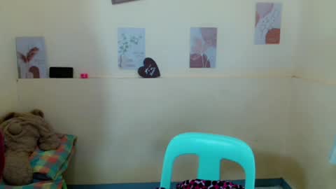 sweet_moonlight69 online show from August 1, 4:40 am