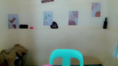 sweet_moonlight69 online show from August 2, 7:37 am