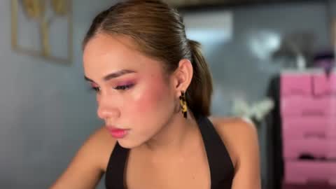 sweet_nikki03 online show from July 15, 8:32 pm
