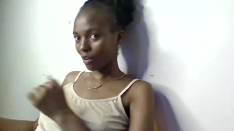 sweet_peach12 online show from August 14, 5:00 am