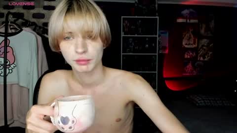 kira online show from August 7, 5:46 pm