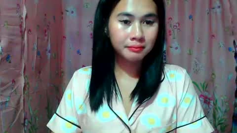 POLLY online show from August 15, 6:23 pm