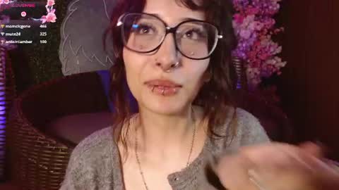 Roxanee online show from August 8, 12:43 am