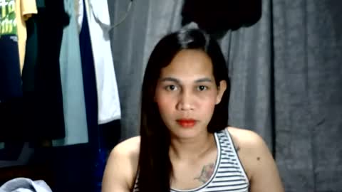 HI IM MONA AND IM YOUR NEXT WIFE online show from July 13, 9:49 am