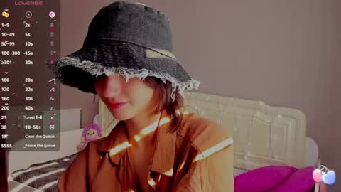 Carolina Lu online show from August 12, 2:14 am