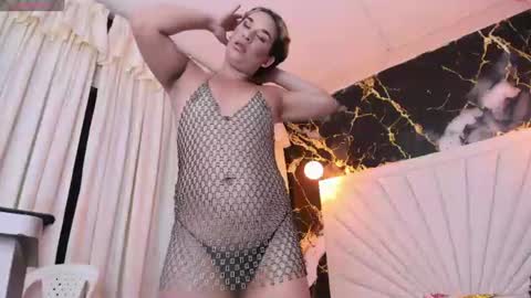 sweet_vicky_hot online show from August 6, 8:52 pm