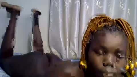 sweetrhennoh online show from August 12, 5:37 pm