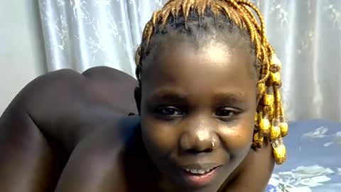 sweetrhennoh online show from August 14, 12:36 am