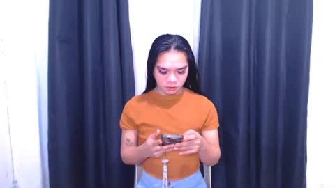 bea takashi  online show from August 18, 10:54 am