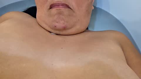 sweetbabe4u27 online show from August 18, 2:50 am