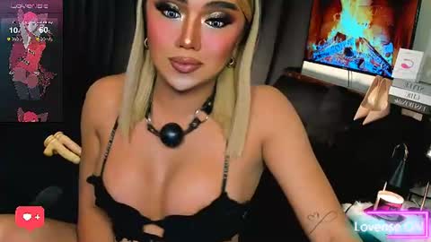 BELLA online show from July 27, 3:50 pm
