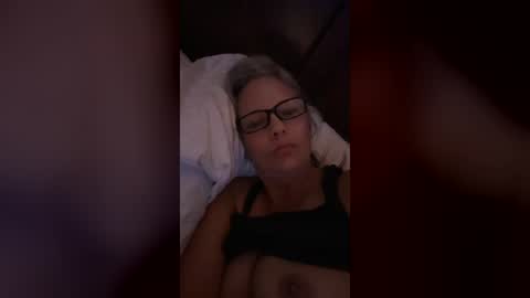 sweetcandy028 online show from August 9, 7:42 am