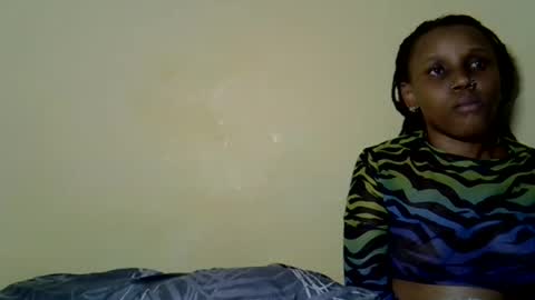 sweetcandy757614 online show from August 13, 7:17 pm