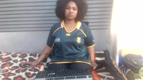 queen online show from August 9, 2:07 pm