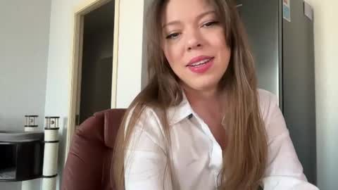 Vicktorious online show from August 2, 2:46 pm