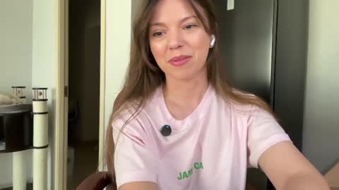 Vicktorious online show from September 7, 2:12 pm