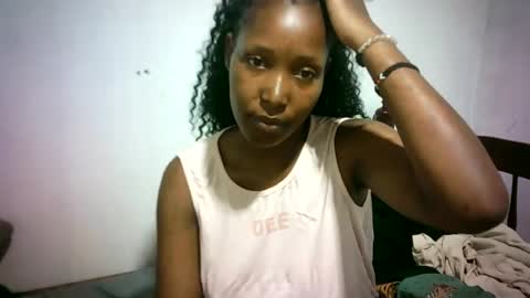 sweetebony_50 online show from August 5, 12:25 pm