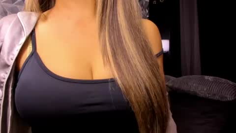 sweetest_one4 online show from August 9, 7:15 pm