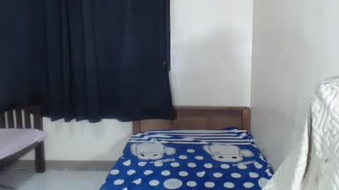 sweetkatniss online show from August 3, 2:46 pm