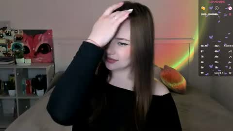 Hannah online show from June 27, 5:27 pm