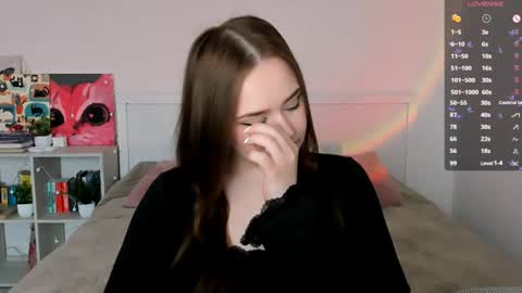 Hannah online show from June 30, 2:40 pm