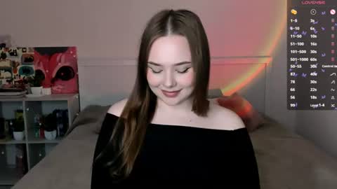 Hannah online show from July 25, 4:44 pm