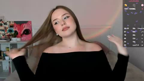 Hannah online show from August 9, 3:24 pm