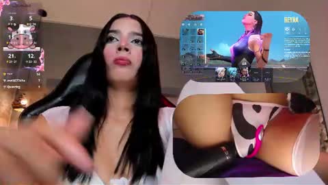 sweetie_cloe online show from August 8, 5:13 pm