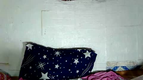 sweetiepiexxxx online show from August 12, 1:46 pm
