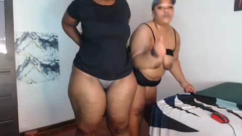 sweetjoy696 online show from September 9, 12:51 am