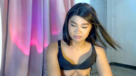 sweetkandy20 online show from August 9, 4:08 pm