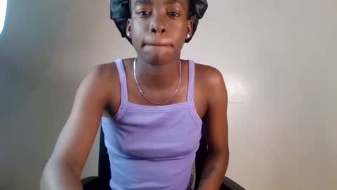sweetkerry2 online show from August 15, 2:37 am