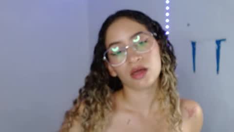 SWEET LATINA online show from June 17, 10:20 pm
