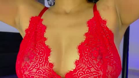 Azulandvioleta online show from August 5, 9:57 pm