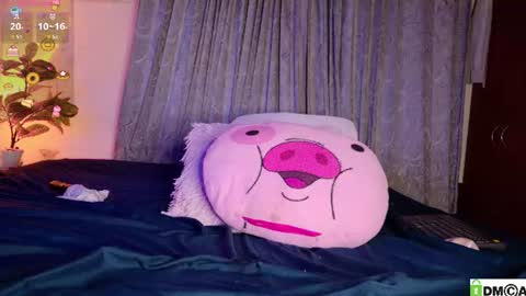 Letty la traga semen lol online show from August 16, 8:29 am