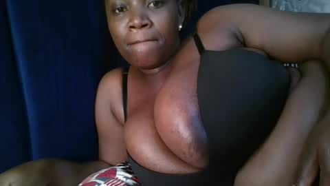 sweetlexier online show from July 22, 9:44 am