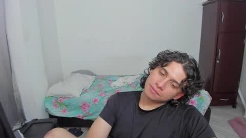 sweetlian_04 online show from May 17, 5:08 am