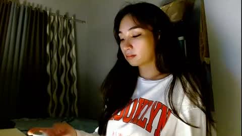 Lilly online show from August 5, 3:21 pm