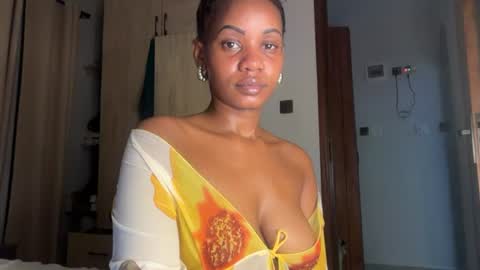 sweetnia754136 online show from July 29, 1:45 am
