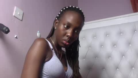 Novah girlie online show from August 11, 10:34 pm