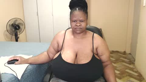 sweetnoziexxx online show from August 8, 12:27 pm