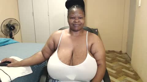 sweetnoziexxx online show from August 10, 1:12 pm