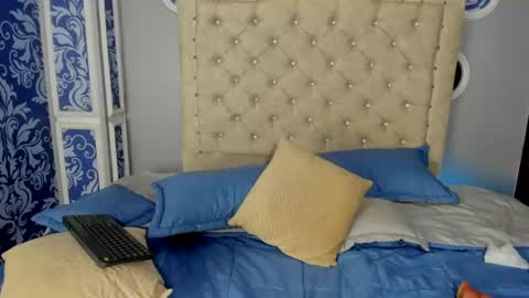Valen  online show from August 12, 7:22 am