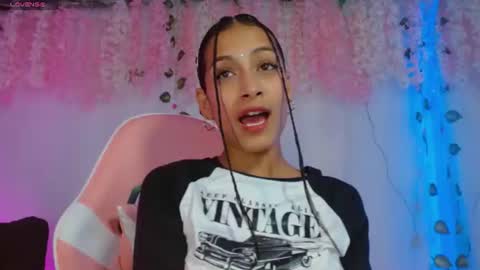 sweetposion online show from August 3, 10:17 pm