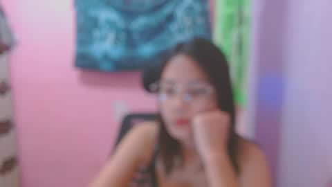 Mia online show from August 7, 7:08 am