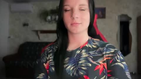 Sweet Shy online show from August 11, 10:23 pm